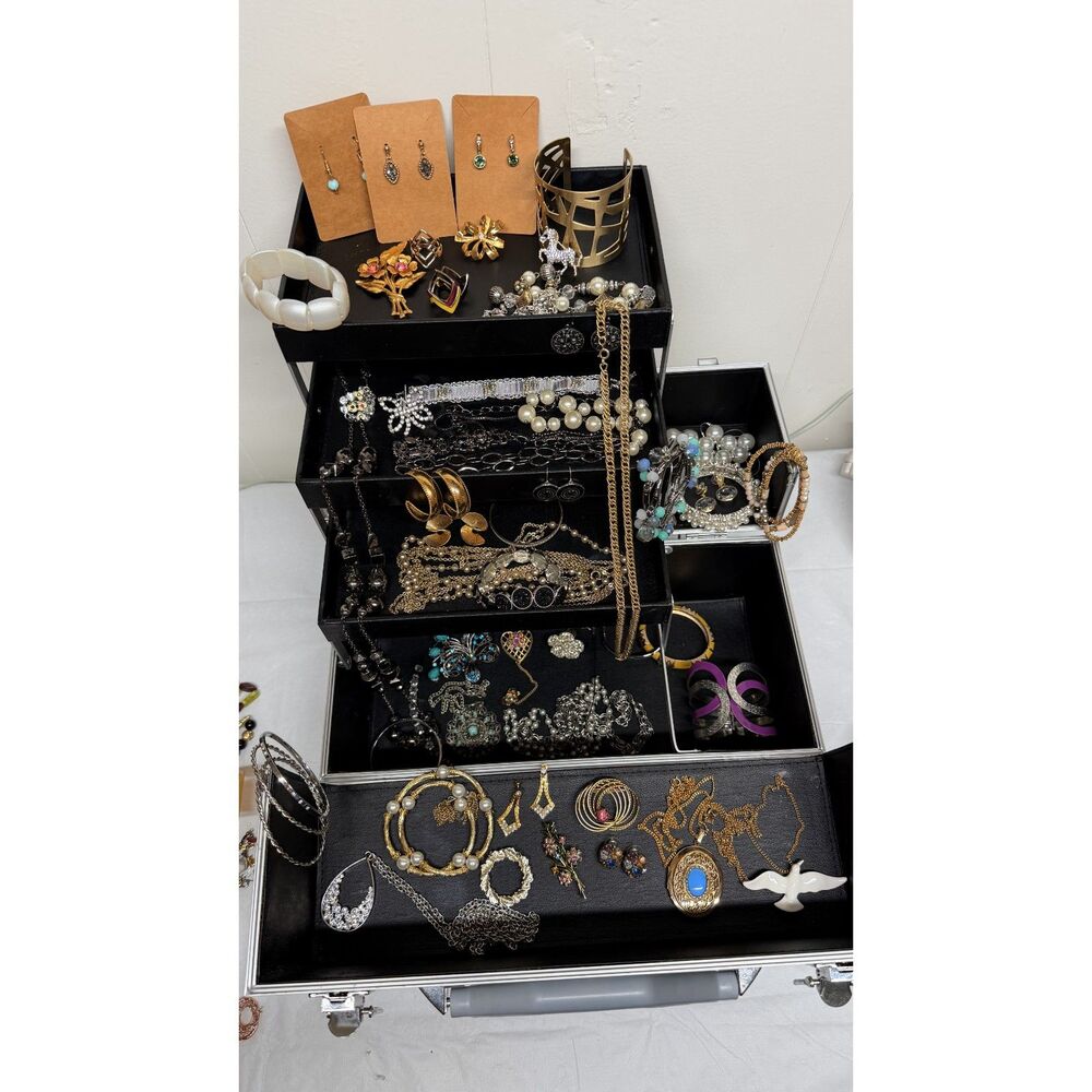 Curated Vintage Jewelry Lot #50 Necklaces Brooches Rings Bracelets Earrings